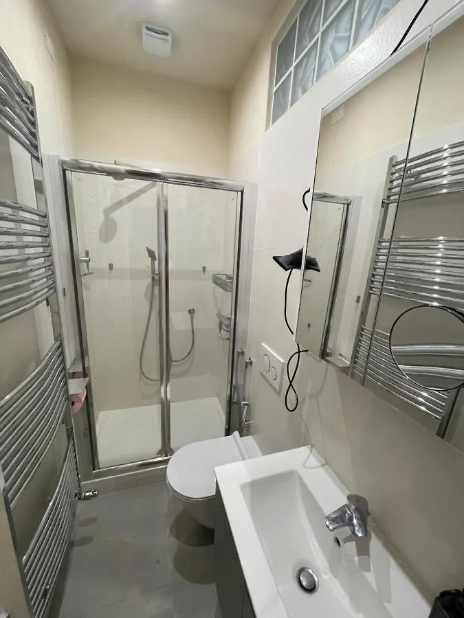 Guest house Evy'S Rooms La Spezia Italy